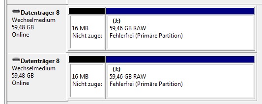 In der Datenträgerverwaltung taucht die Karte plötzlich zweimal auf und sogar mit Laufwerksbuchstabe.